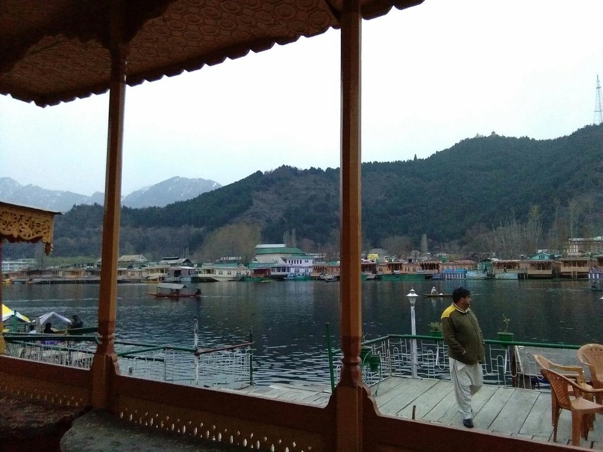 Houseboat - City Of Kashmir Ξενοδοχείο Σριναγκάρ Εξωτερικό φωτογραφία